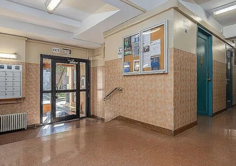 1515 Metropolitan Ave #6F - Photo 3 of 14