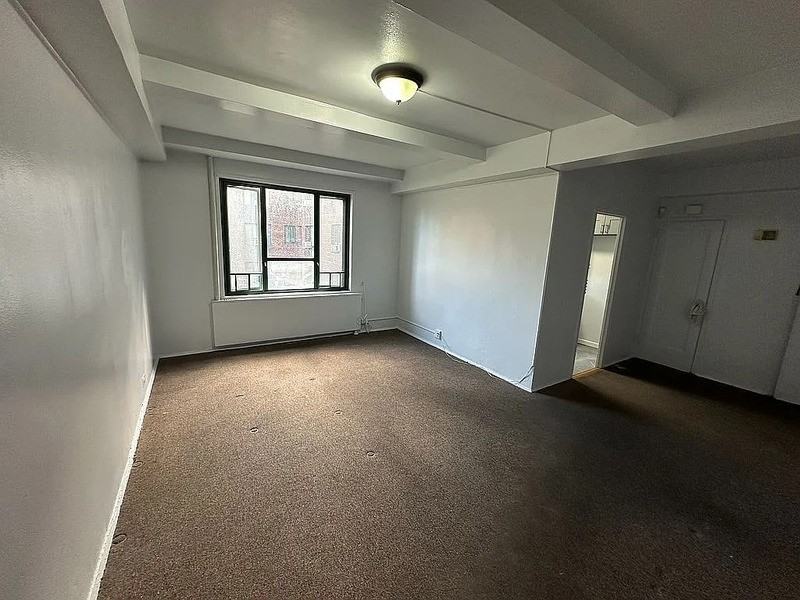1515 Metropolitan Ave #6F - Photo 4 of 14