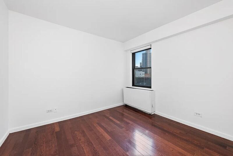 345 E 80th St #8A - Photo 4 of 6