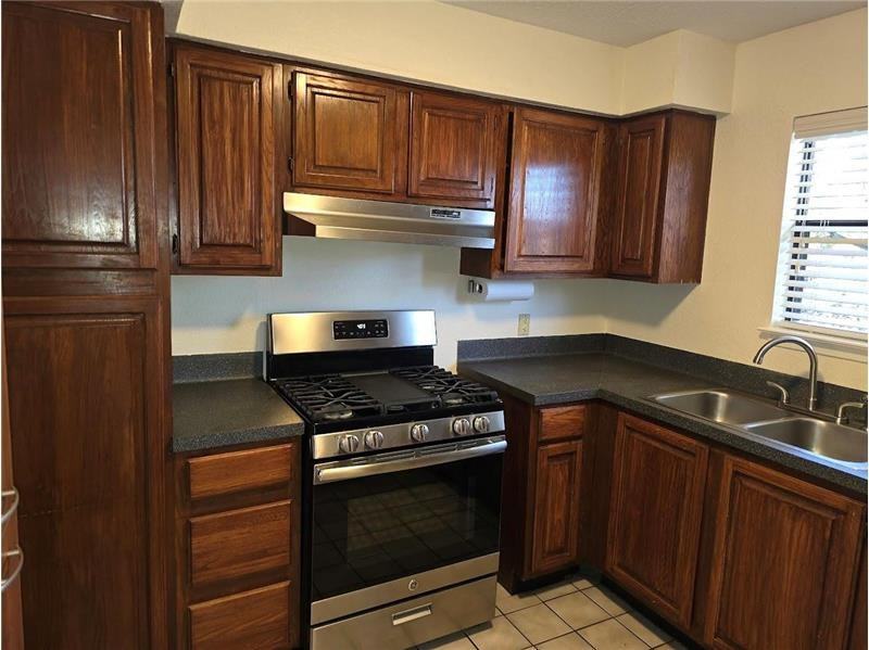 6206 Mountain Shadows Dr #A - Photo 4 of 17