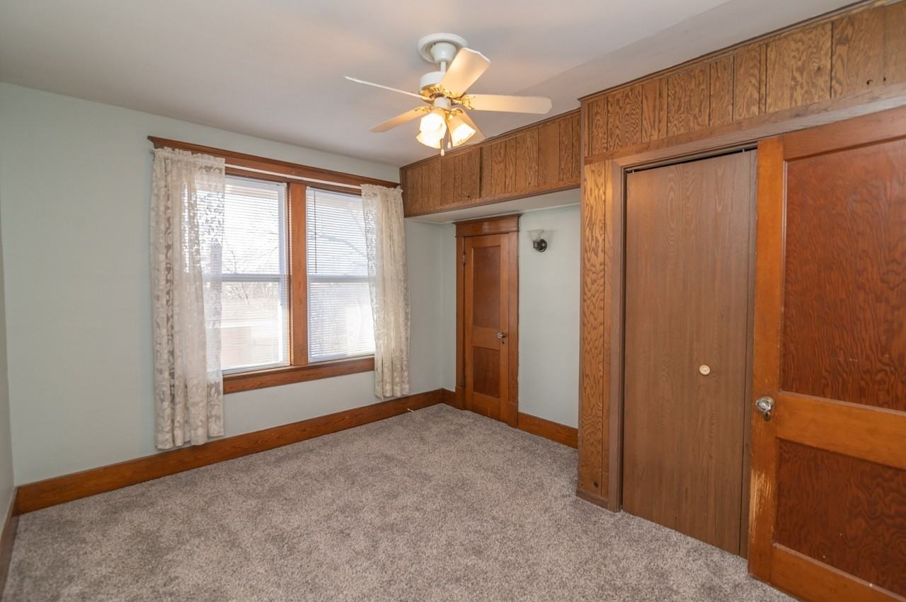 306 Brooks Street - Photo 6 of 12