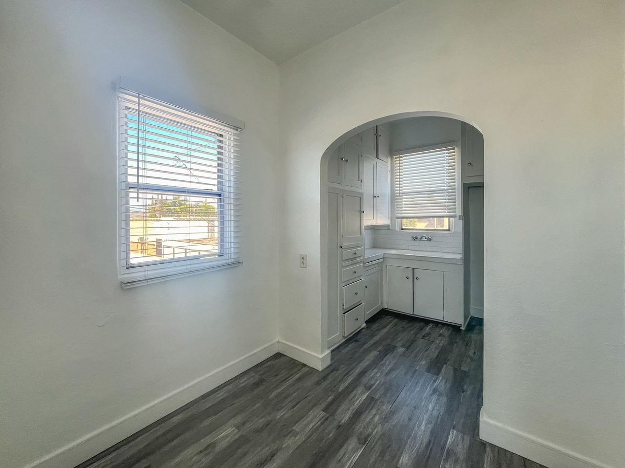 1702-1708 Pacific Ave - Photo 4 of 8