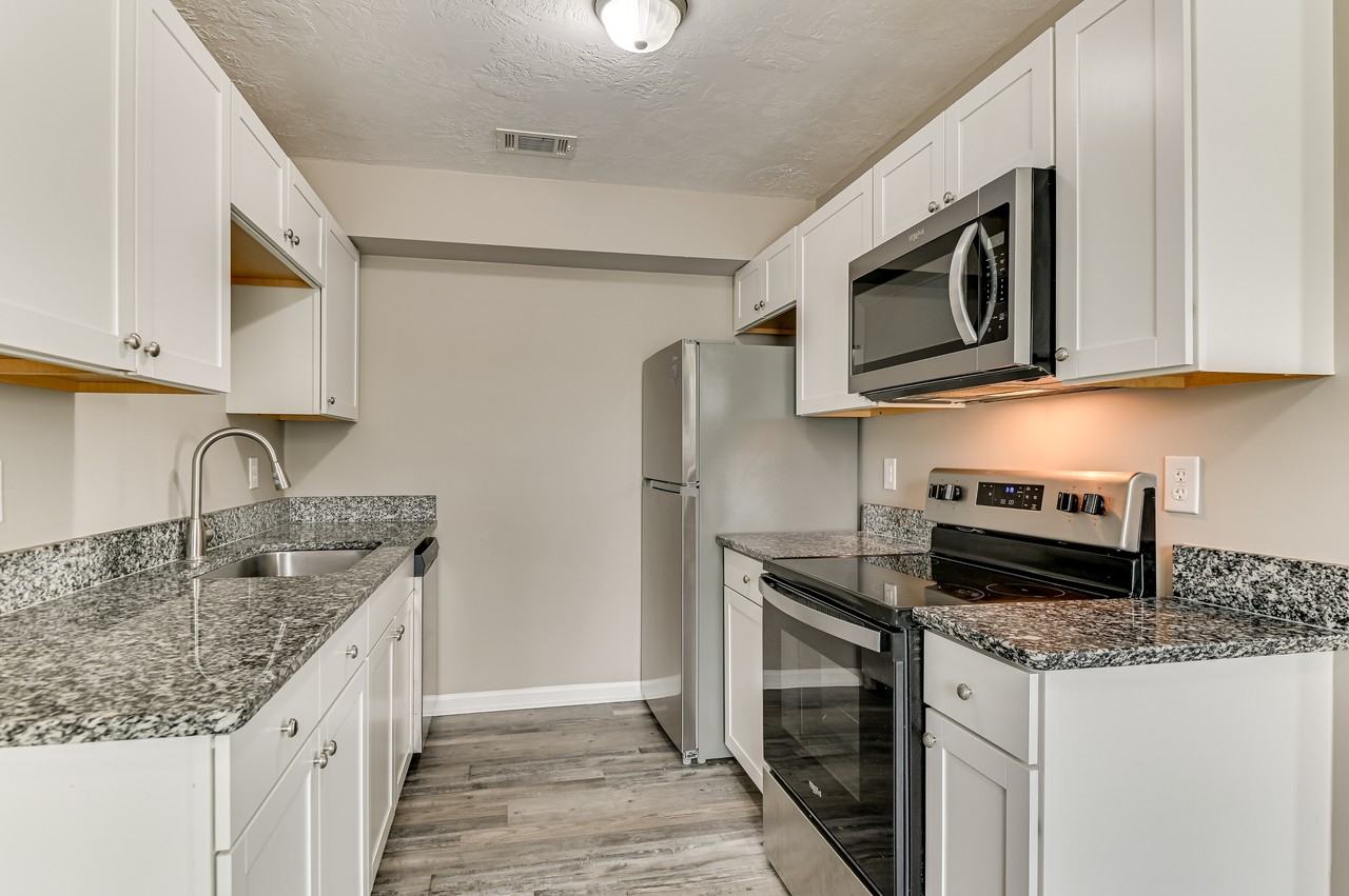 Colton Woods Apartments - Photo 7 of 24