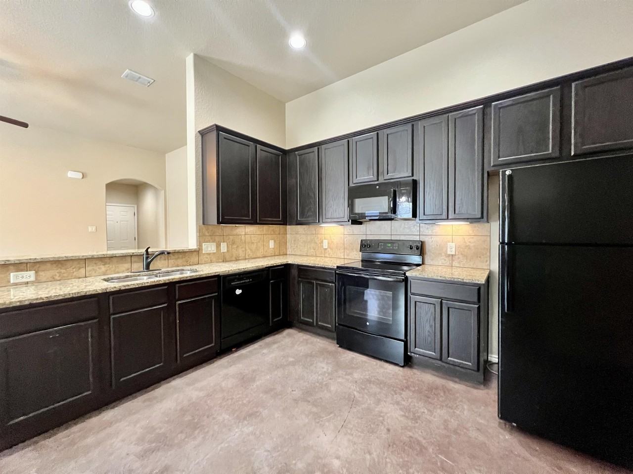 2553 Pahmeyer Road (2) - Photo 3 of 11