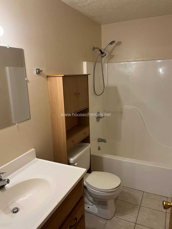 1411 Marion St. - Photo 6 of 9