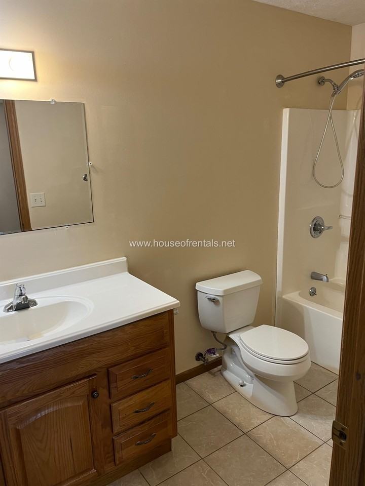 1411 Marion St. - Photo 7 of 9