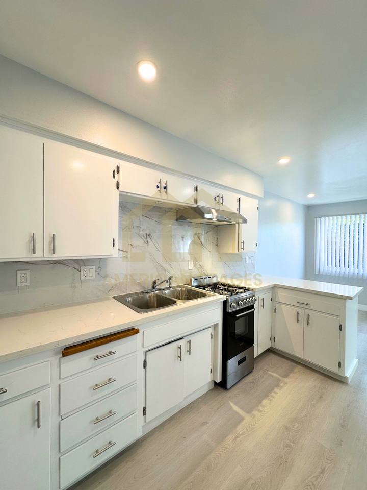 720 North G Street - Photo 6 of 16
