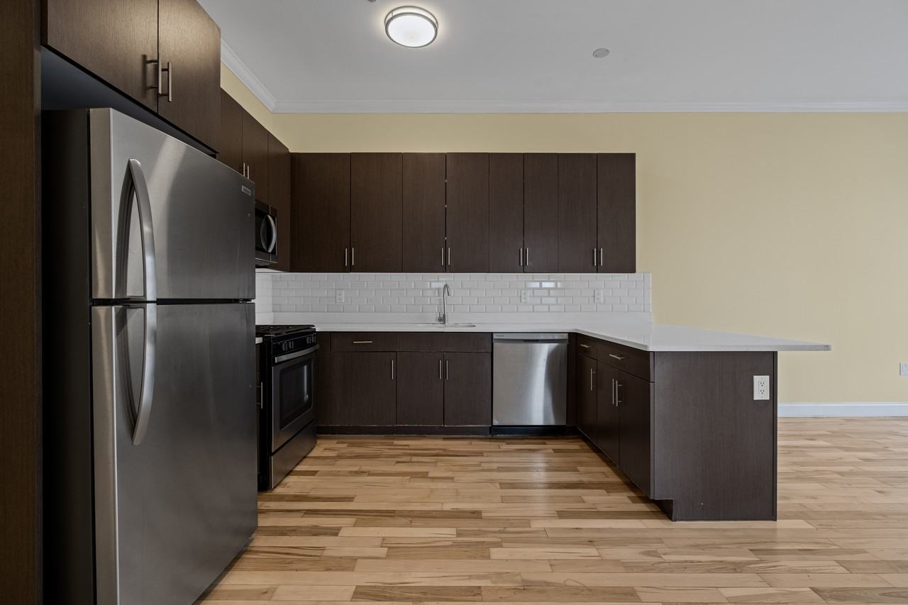 4401 Bergenline Avenue - Photo 2 of 11