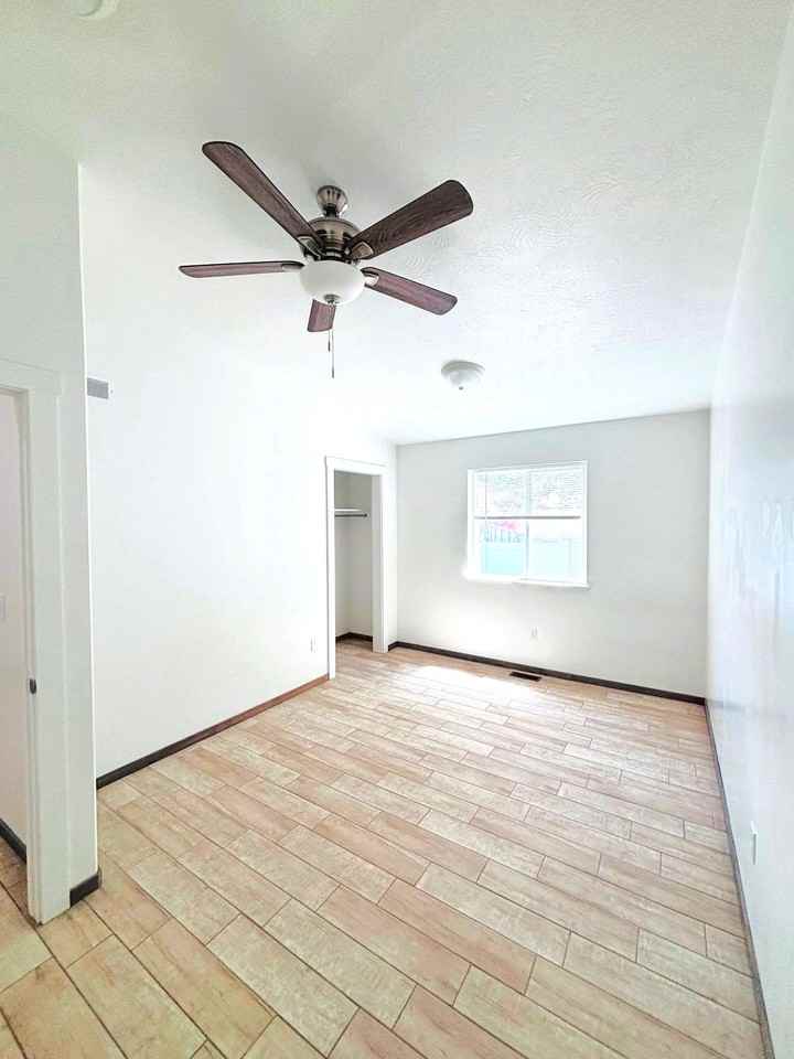 Cobble Court - Photo 4 of 12