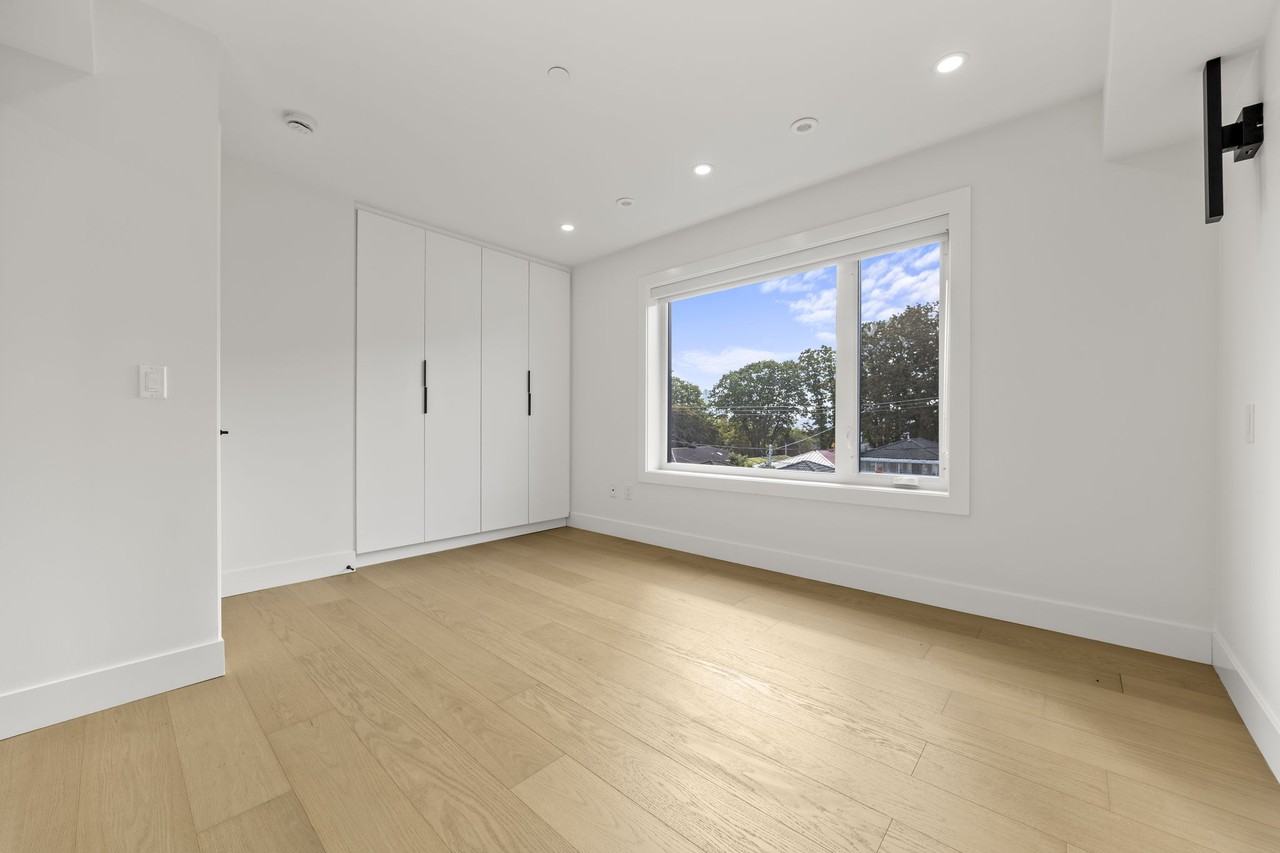 3576 East Pender Street #2 - Photo 5 of 24