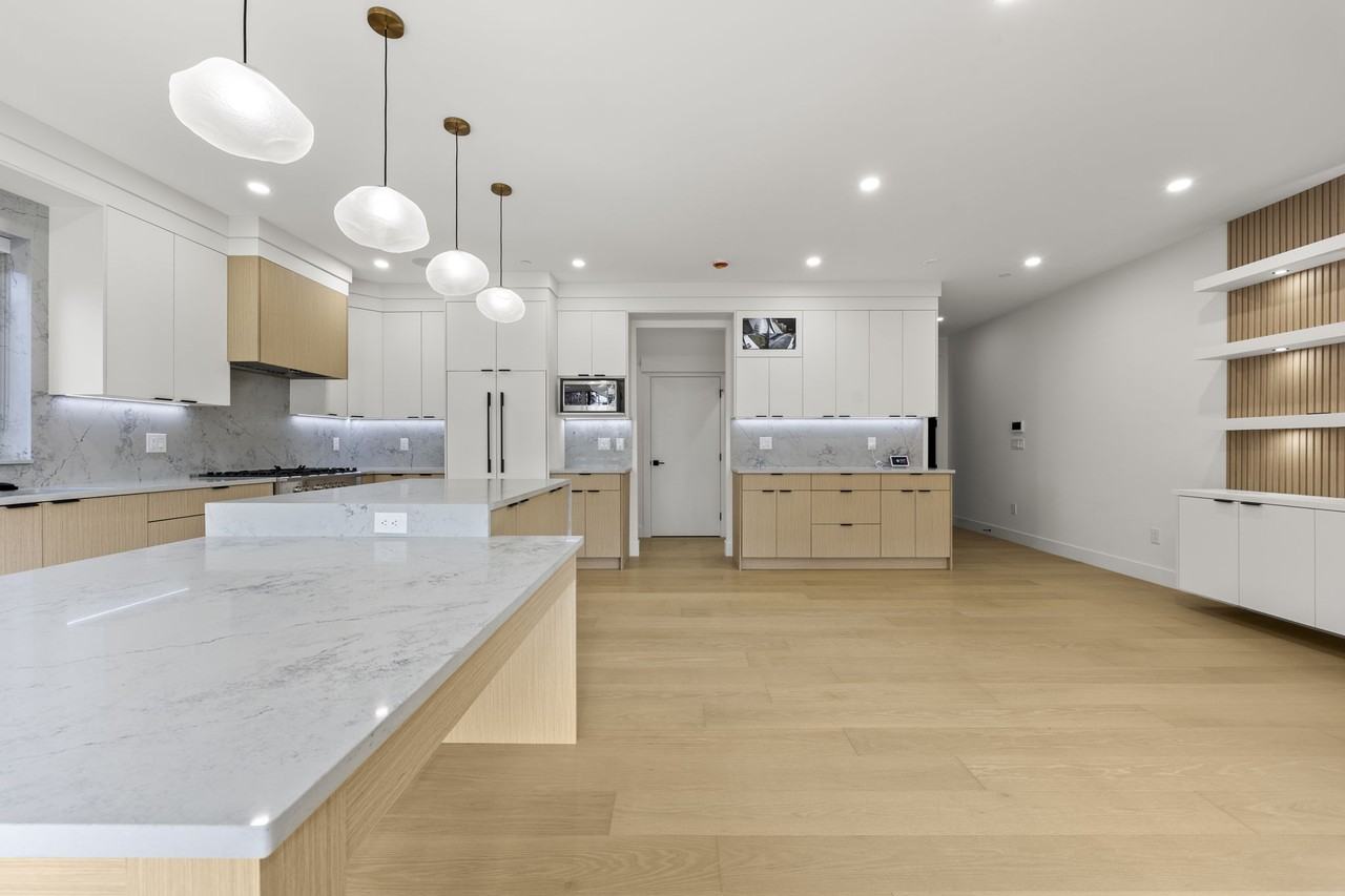 3576 East Pender Street #2 - Photo 7 of 24