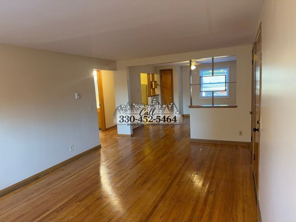 1335 14th - Photo 2 of 7