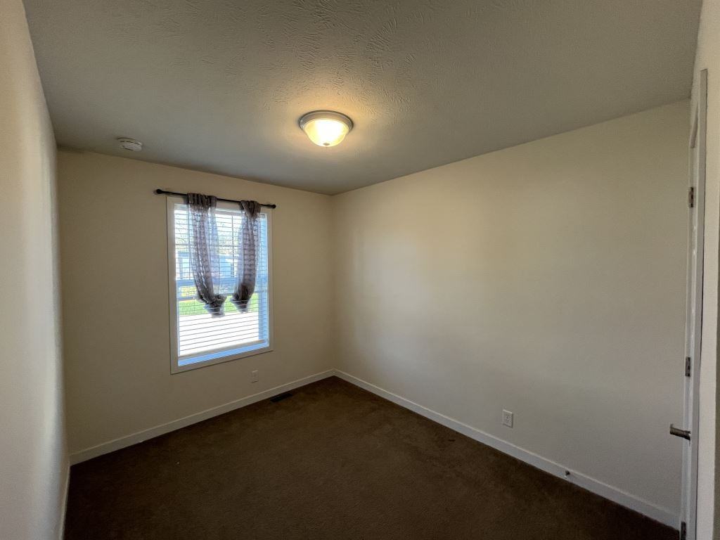 89 Robin Rd - Photo 7 of 22