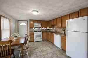 featured image of 585 Somerville Ave #T1