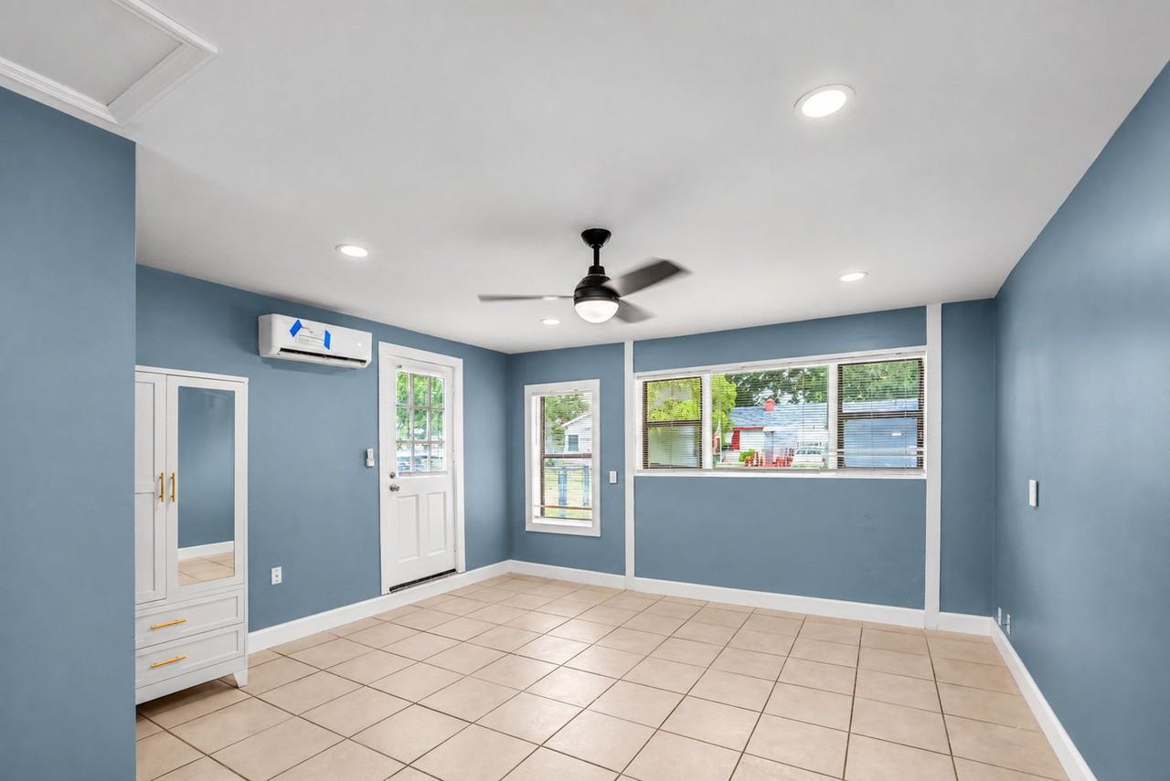 374 3rd Street - Photo 4 of 19