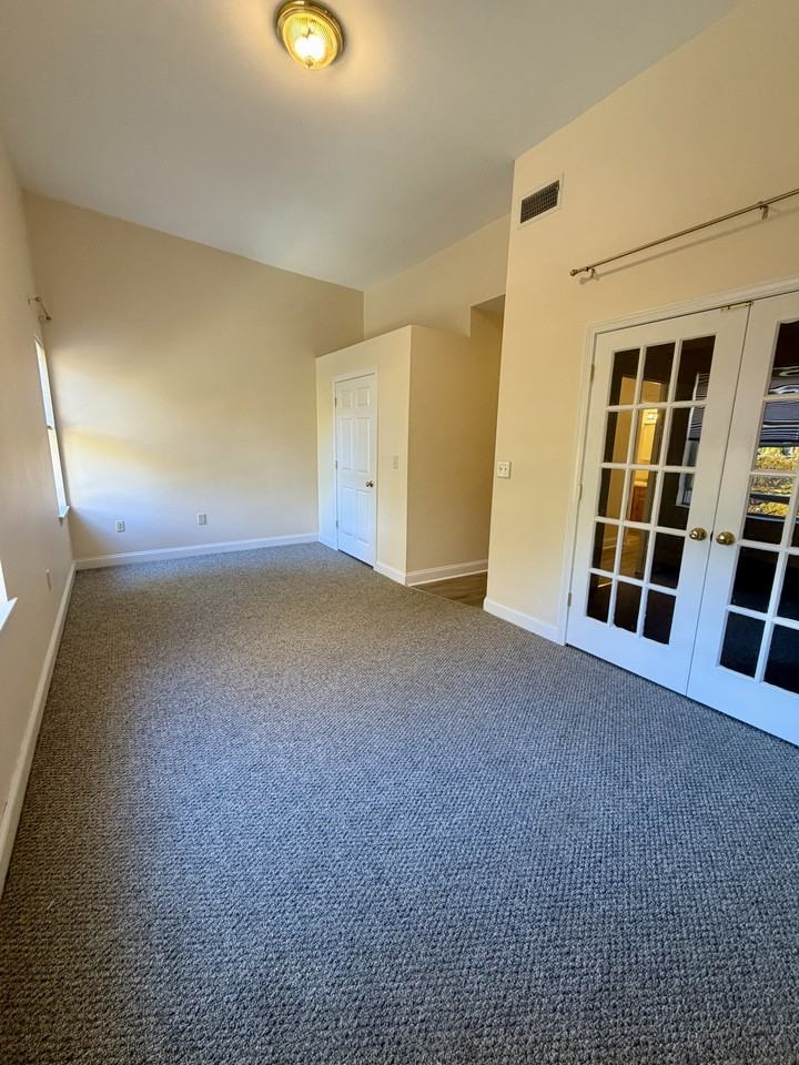 Main St #3 - Photo 2 of 13