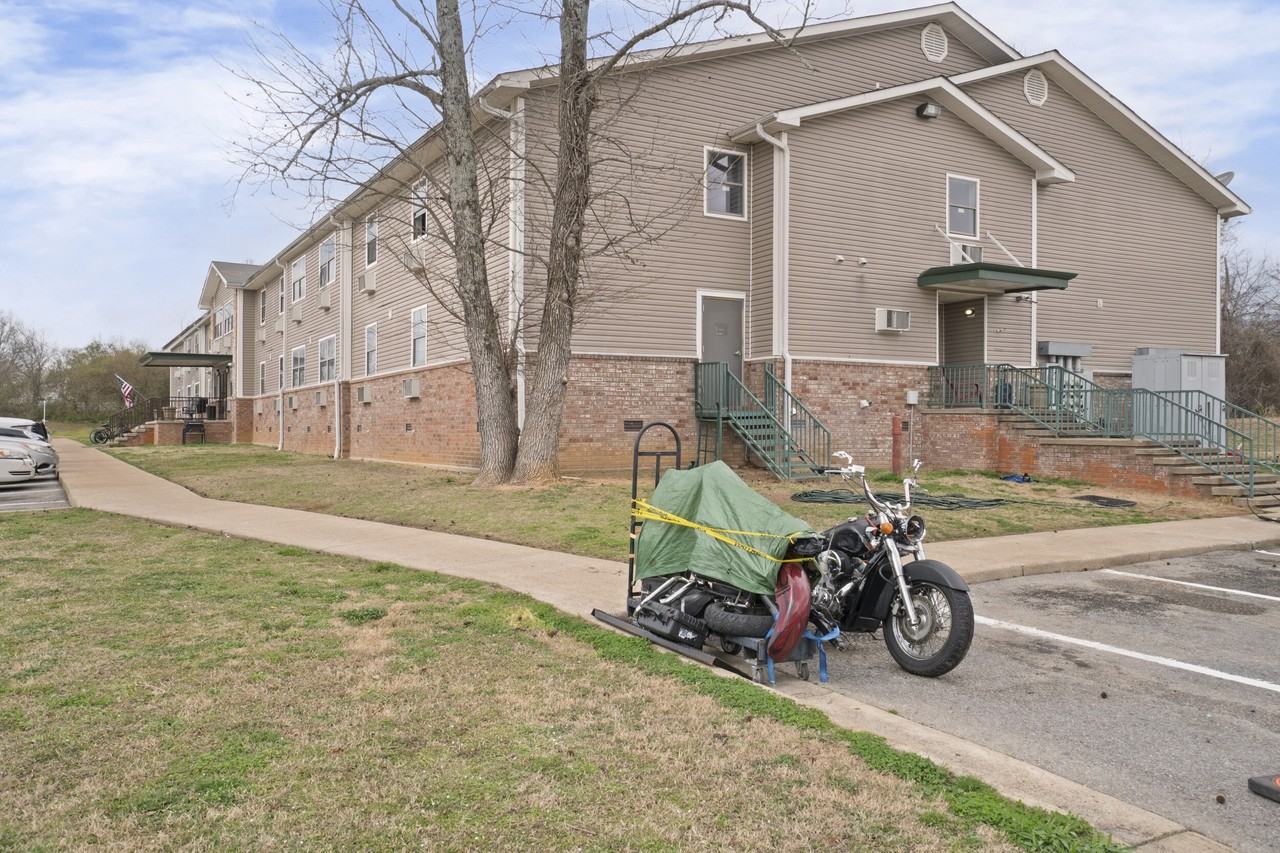 College Heights Apartments - Photo 3 of 50
