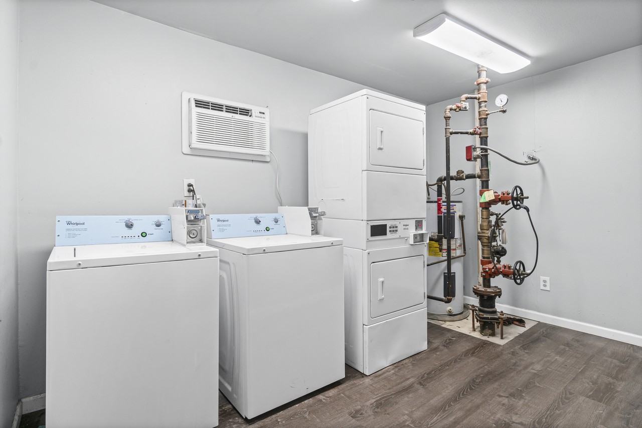 College Heights Apartments - Photo 6 of 50