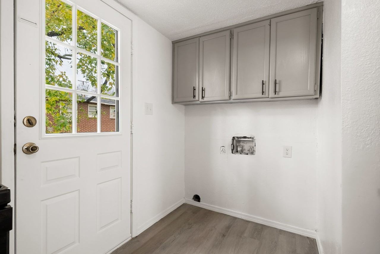 Hillside Townhomes - Photo 6 of 37