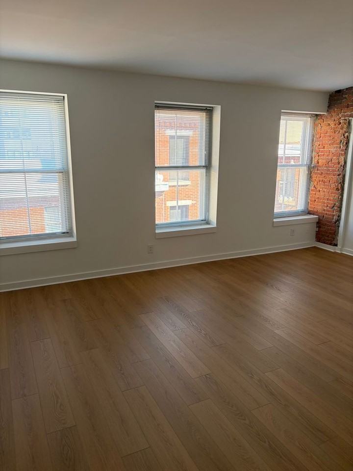 237 Chestnut St #1-407 - Photo 4 of 21