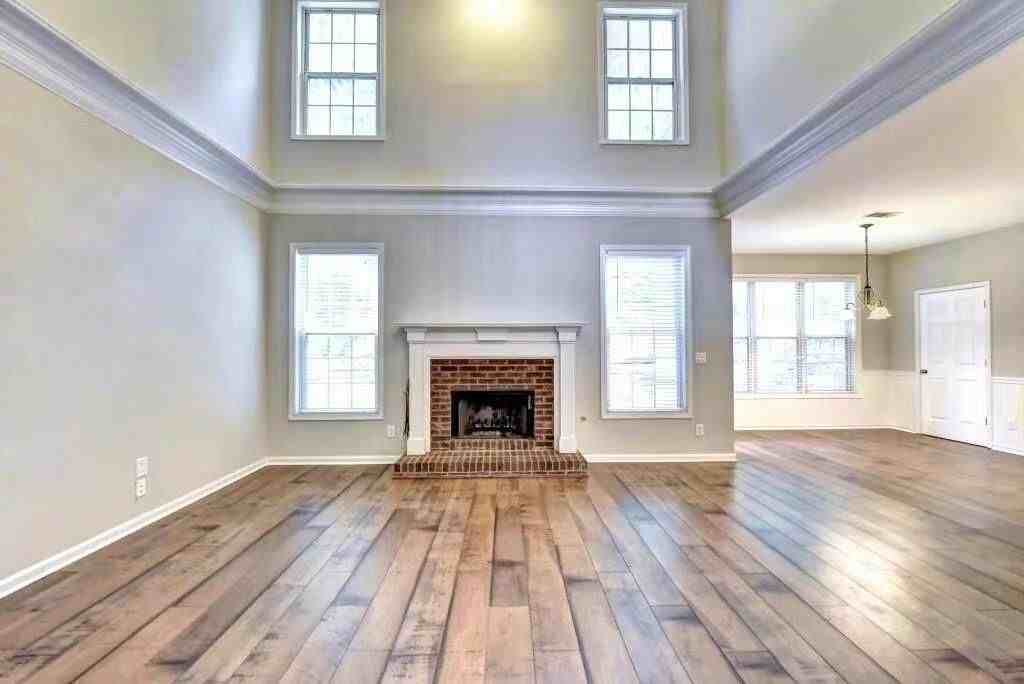 410 Ruby Forest Pkwy - Photo 3 of 33