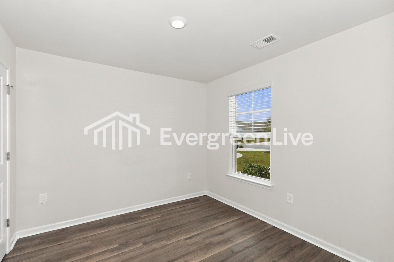 2279 Courtina Way - Photo 7 of 15