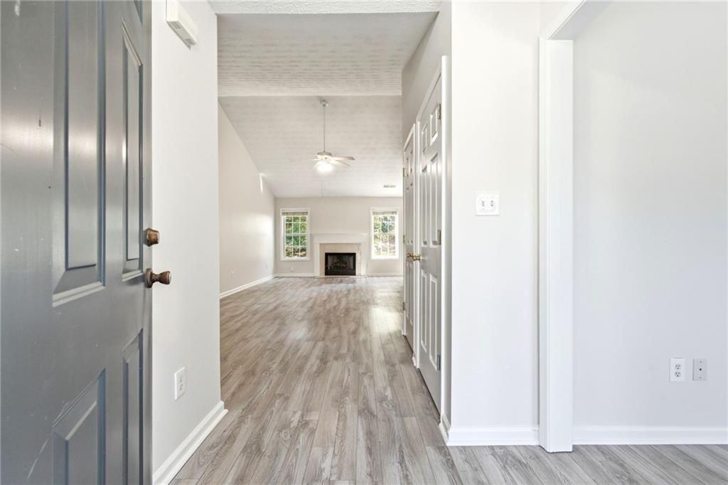 1321 Log Cabin Ln - Photo 4 of 50