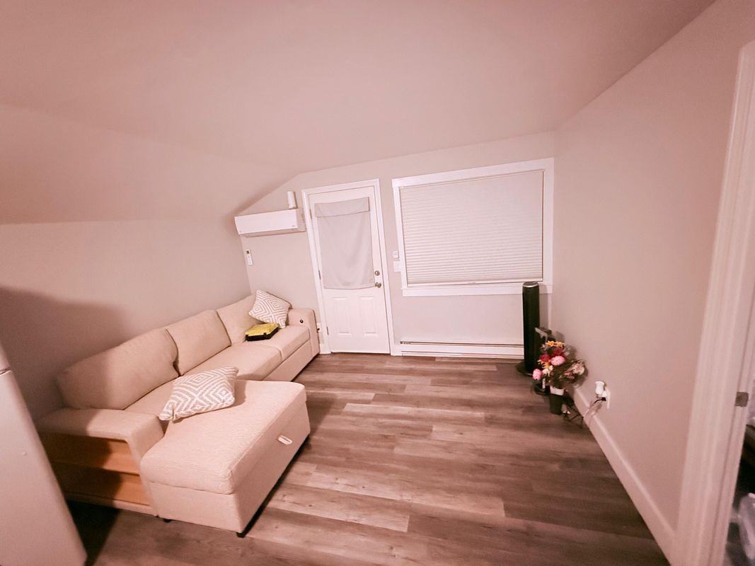 1020 W Boylston St ##2r - Photo 2 of 11