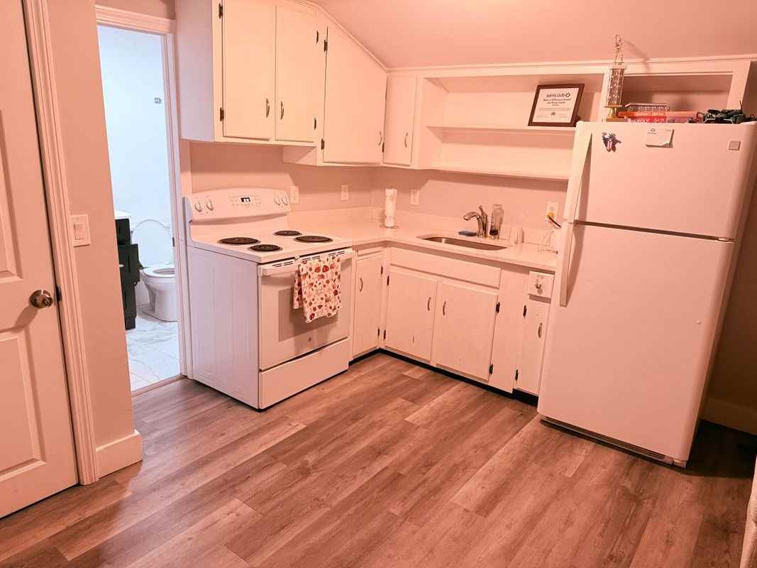 1020 W Boylston St ##2r - Photo 6 of 11