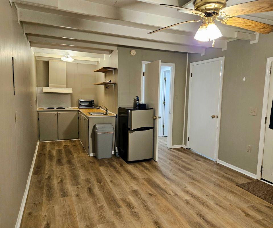 435 Horseshoe Cir - Photo 6 of 12