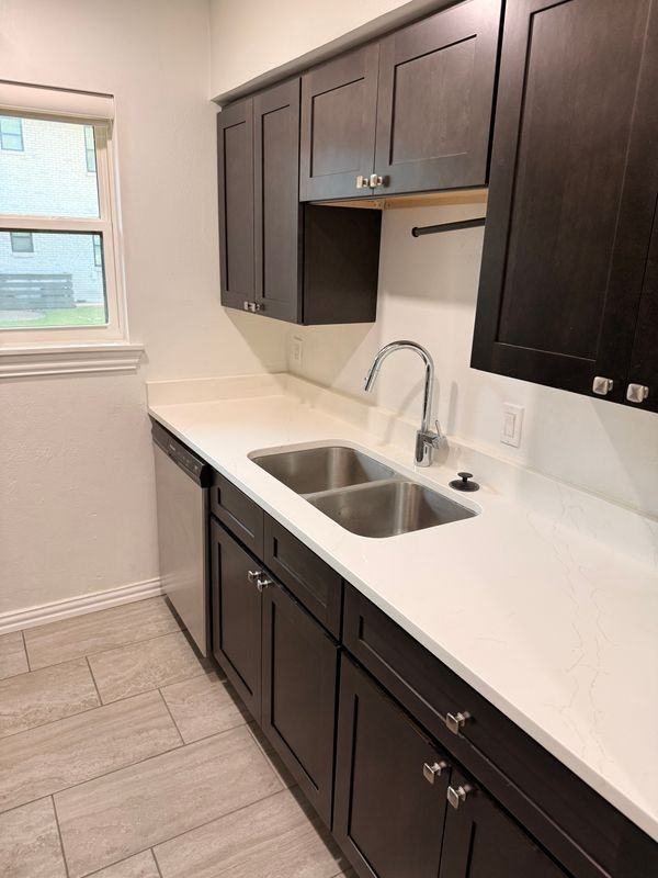 3937 Inwood Rd - Photo 2 of 19