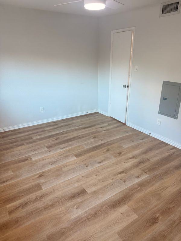 3937 Inwood Rd - Photo 7 of 19