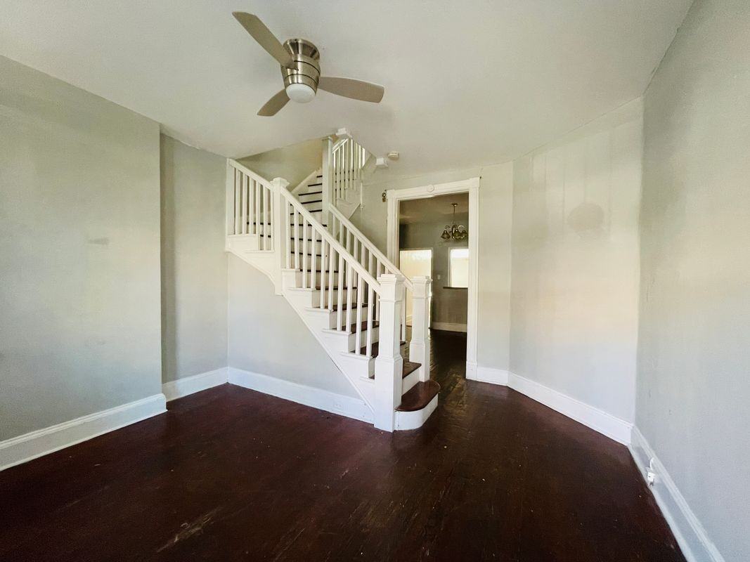 513 E 35th St - Photo 2 of 12