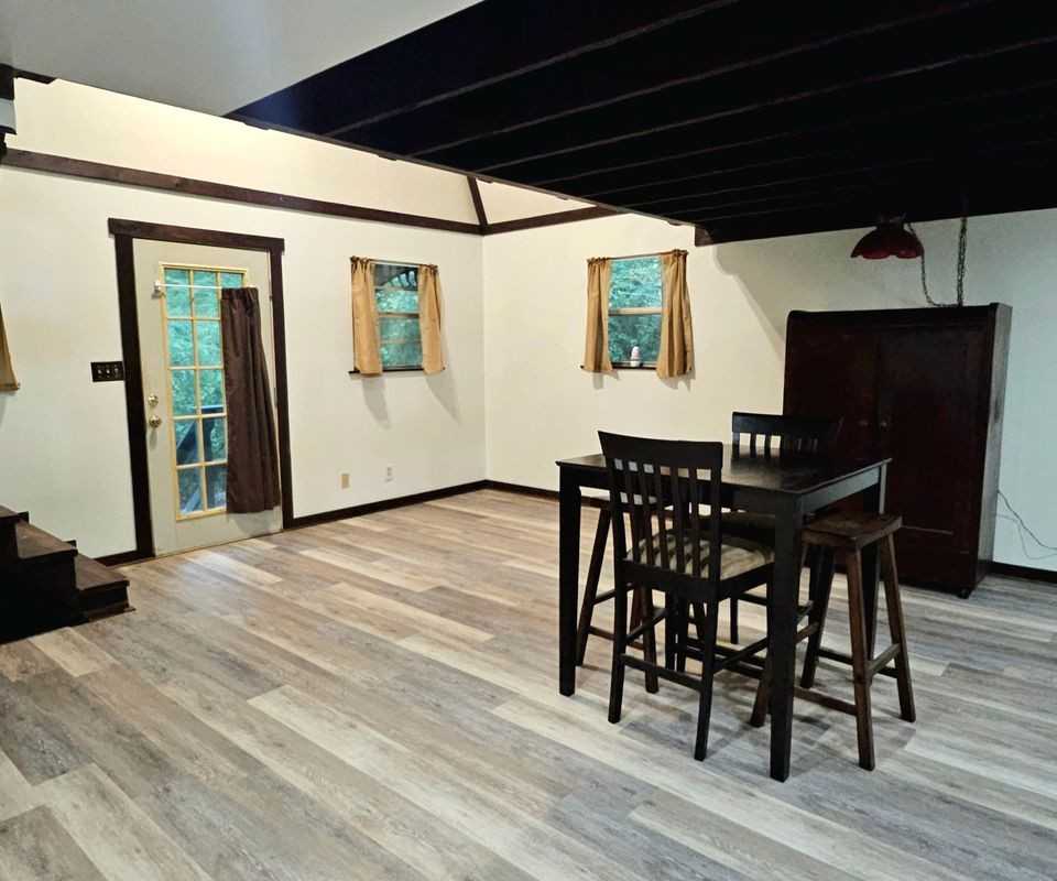 437 Horseshoe Cir - Photo 3 of 14