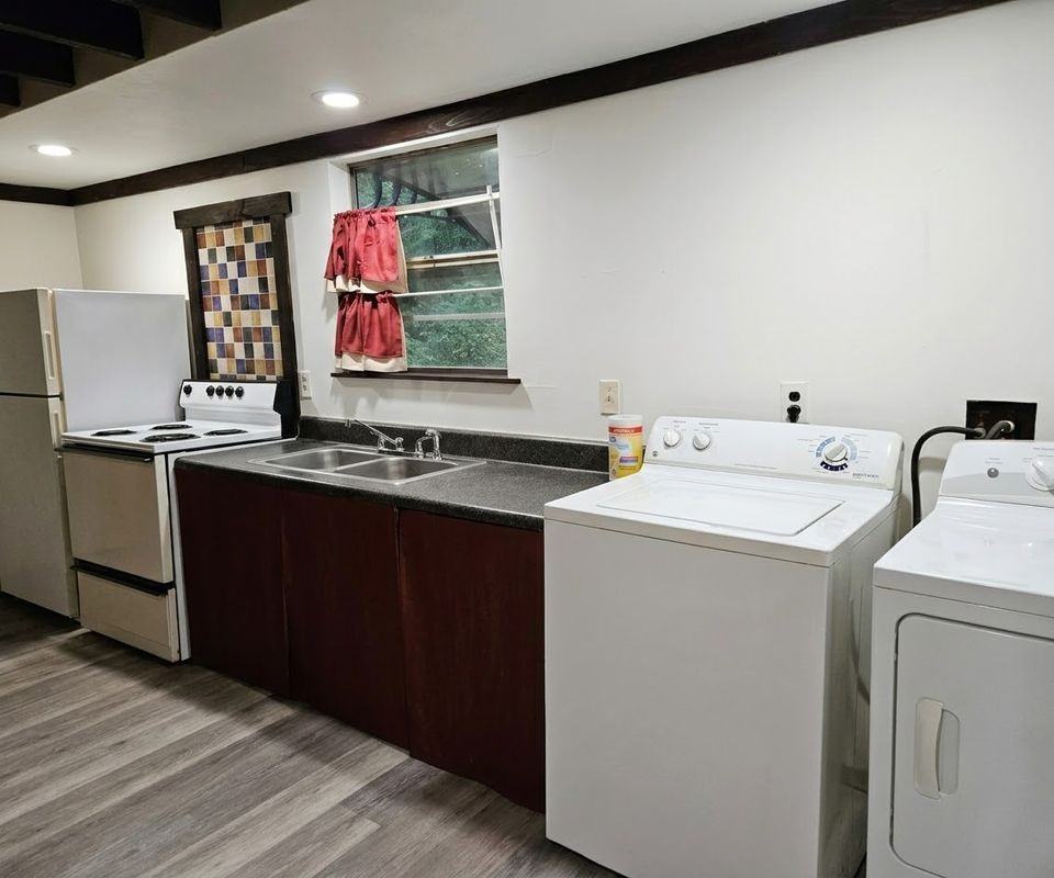 437 Horseshoe Cir - Photo 7 of 14
