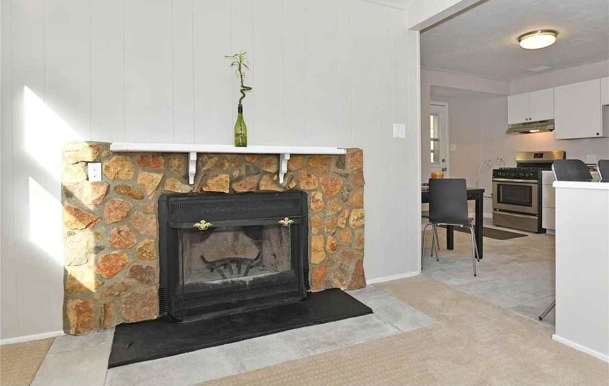 1621 Ruth Dr - Photo 2 of 14