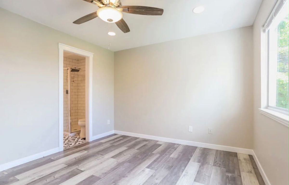 2607 S Salida St - Photo 5 of 12