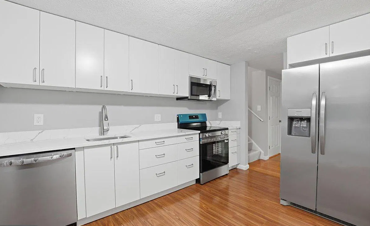 12303 Tigers Eye Ct - Photo 5 of 9