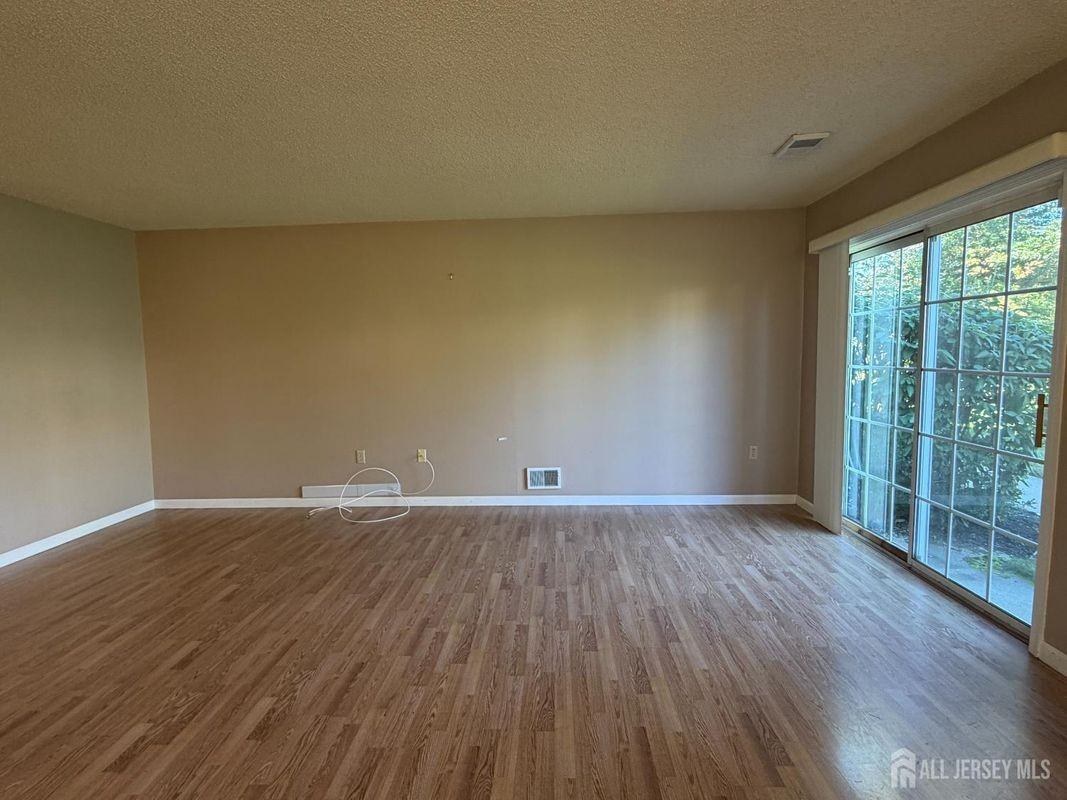 41 Lehavre Ct - Photo 7 of 20