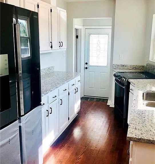 1225 Winton Ave - Photo 3 of 9