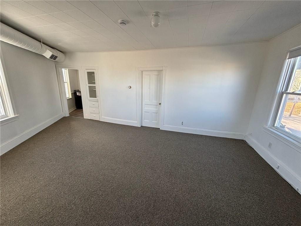 251 Cottage St - Photo 2 of 13