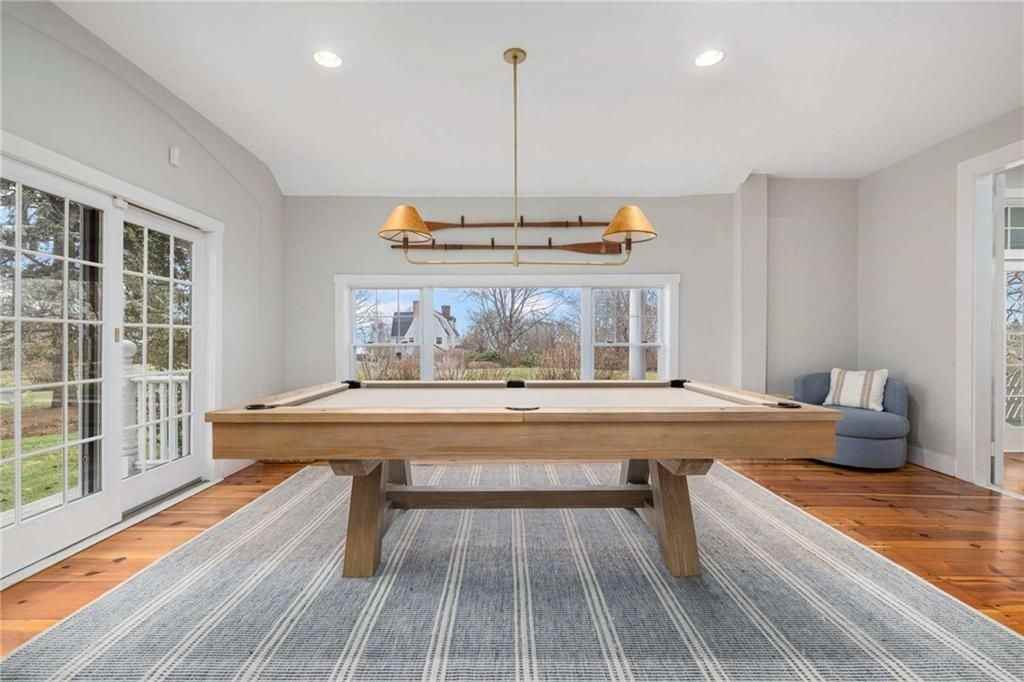 430 Ocean Rd - Photo 7 of 48