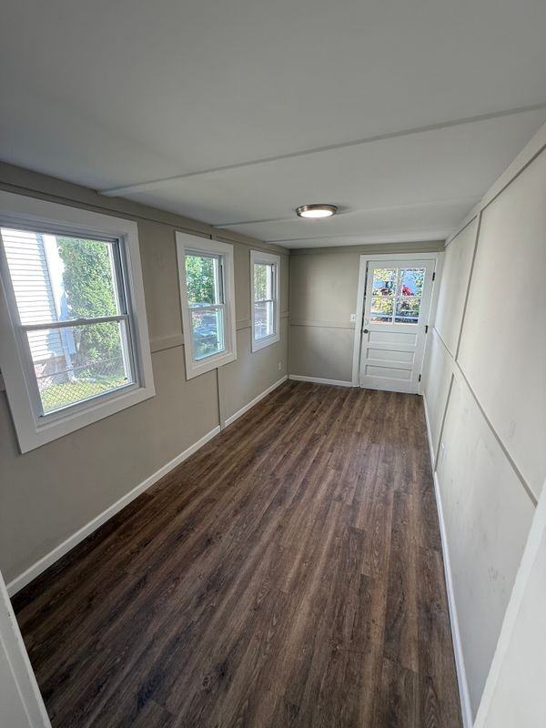 8 Thompson Ct - Photo 2 of 11