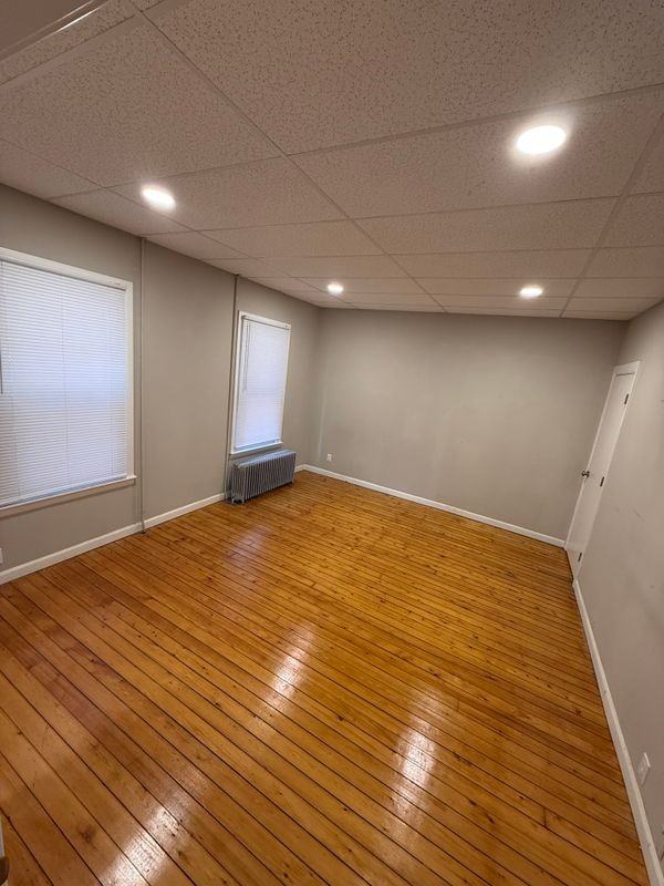 8 Thompson Ct - Photo 5 of 11