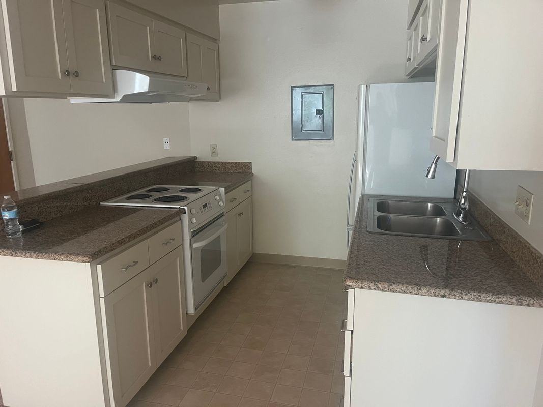 33 Atlas Ave - Photo 3 of 10