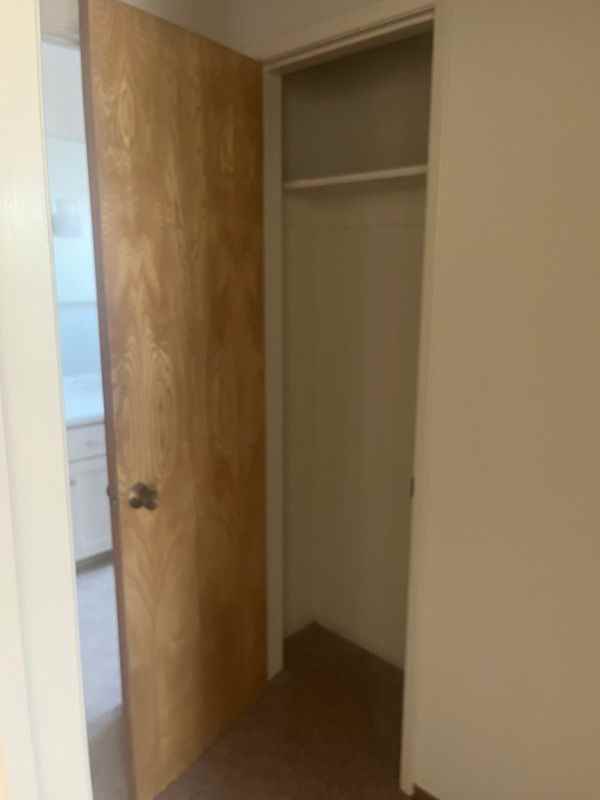 33 Atlas Ave - Photo 6 of 10