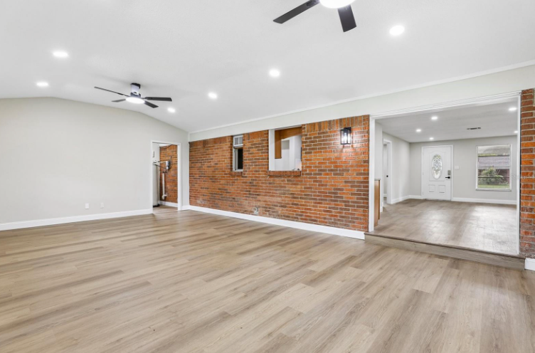 518 Lavon Dr - Photo 6 of 9