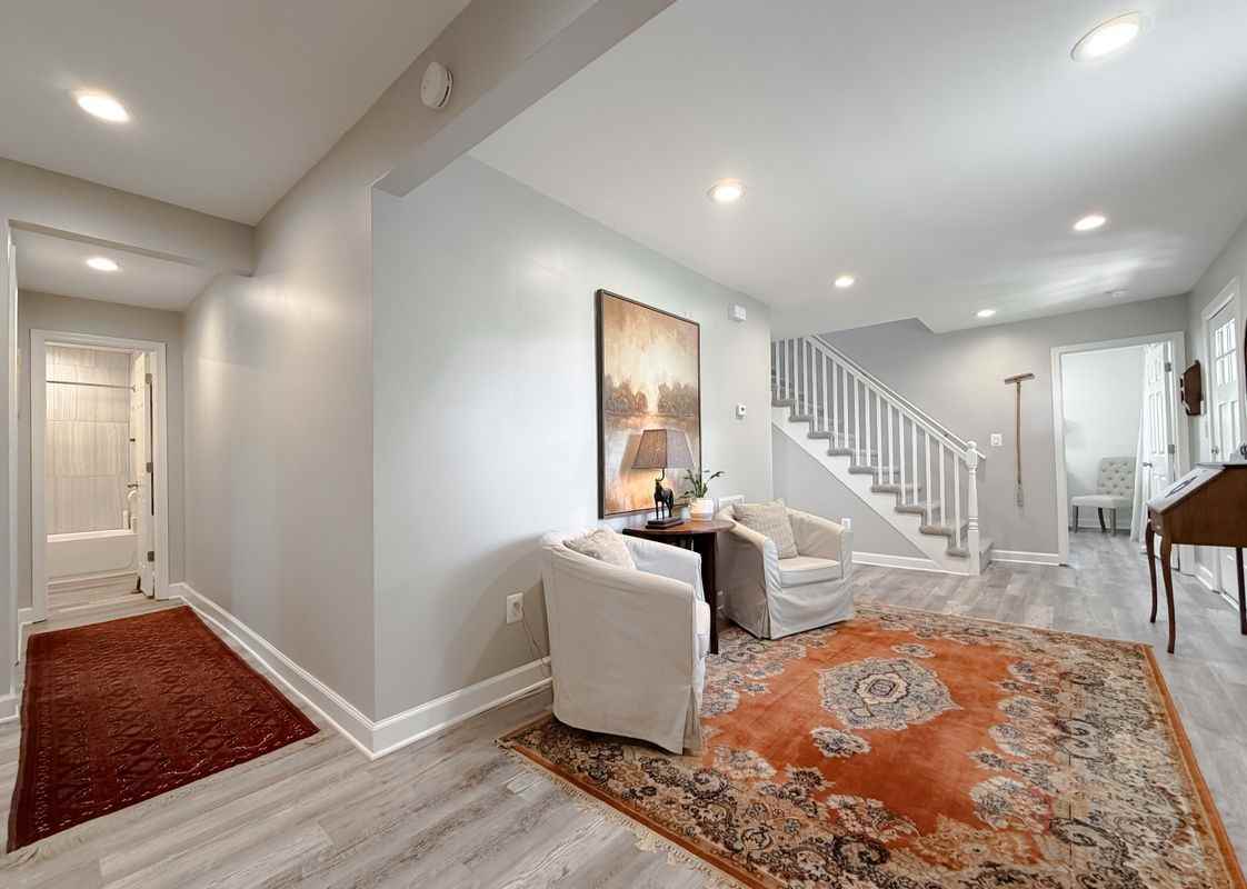 4985 Solomons Island Rd - Photo 3 of 15