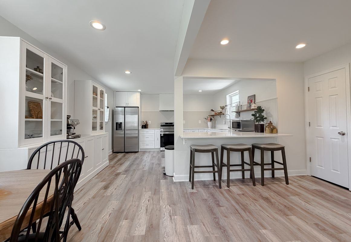 4985 Solomons Island Rd - Photo 5 of 15