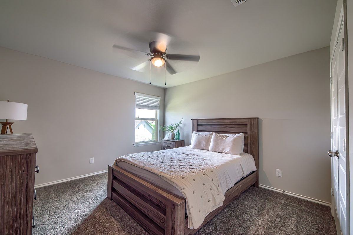 7421 Summer Blossom Ct - Photo 5 of 29